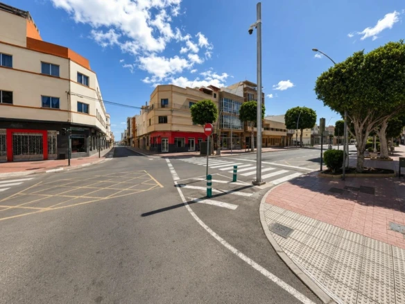 Oficina en Santa Lucia de Tirajana – Ref. 08301