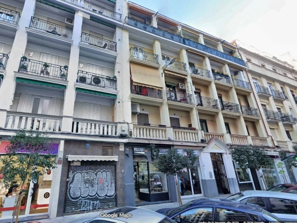 Piso en finca clásica en calle Padilla, Lista, Salamanca | ROAN
