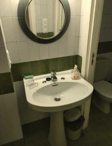 376