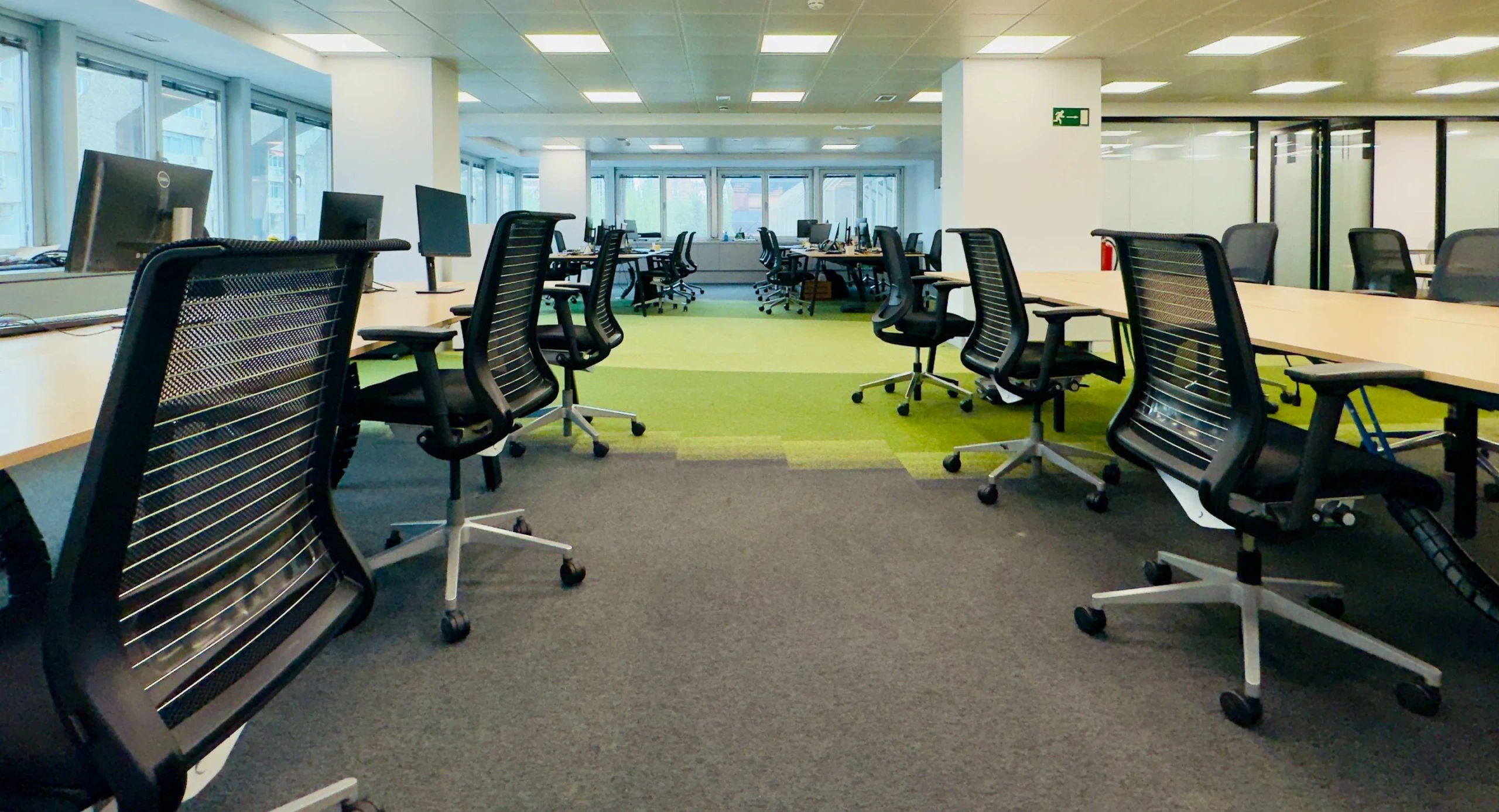 OFICINA | AZCA, donde empresa y ubicación se encuentran