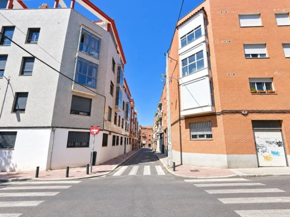 Piso en una zona consolidada de Valdeacederas