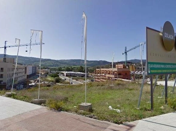 Terreno en Av Alcalde Emilio Rubiales