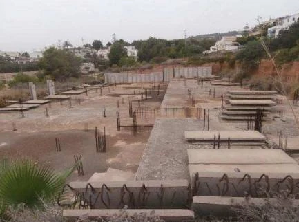 Promoción de obra parada: Viviendas unifamiliares adosadas a 500m de la playa en La Fustera, Benisa