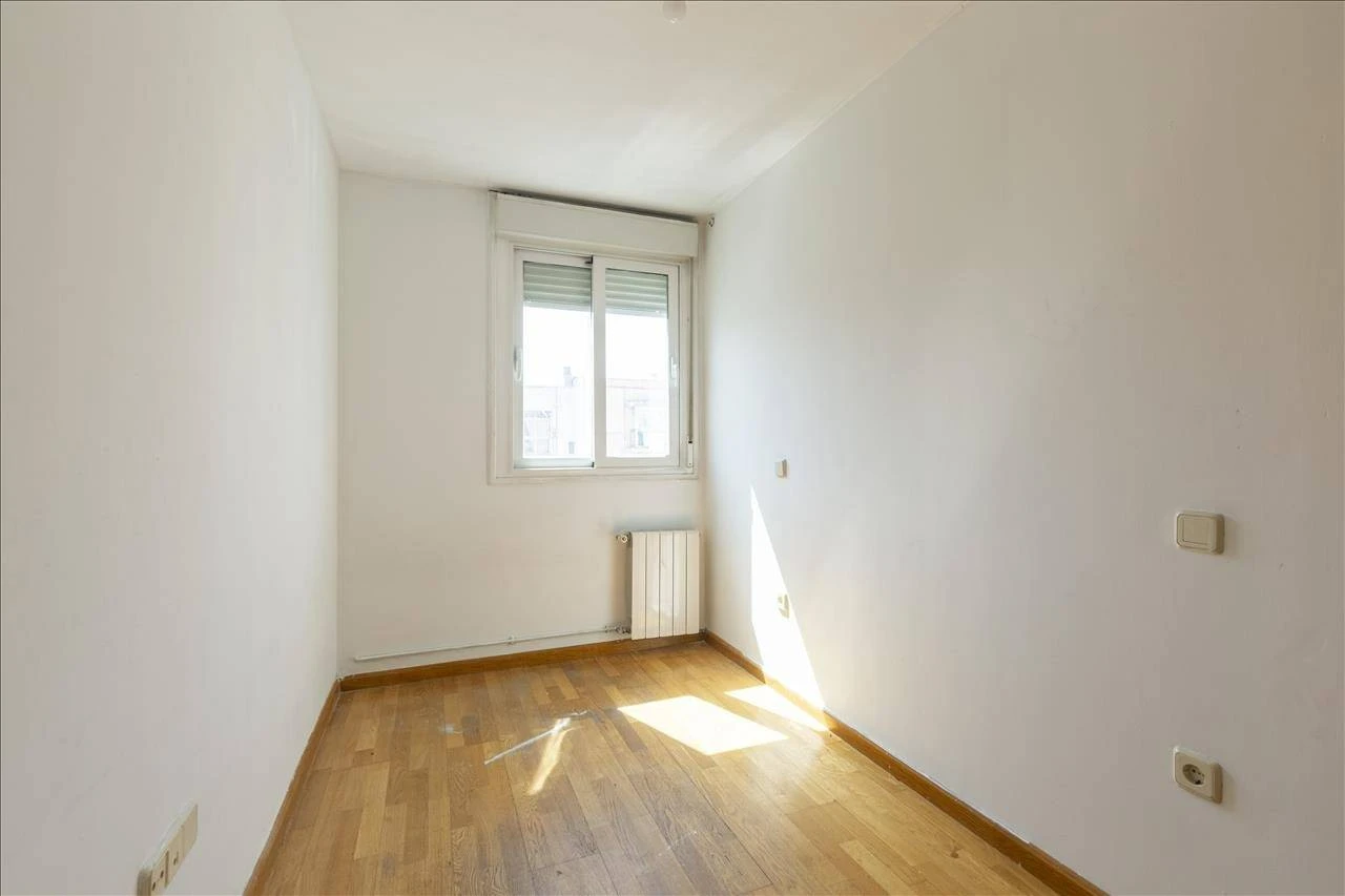 Piso en venta en San Isidro, Carabanchel | ROAN Piso en venta en San Isidro, Carabanchel | ROAN