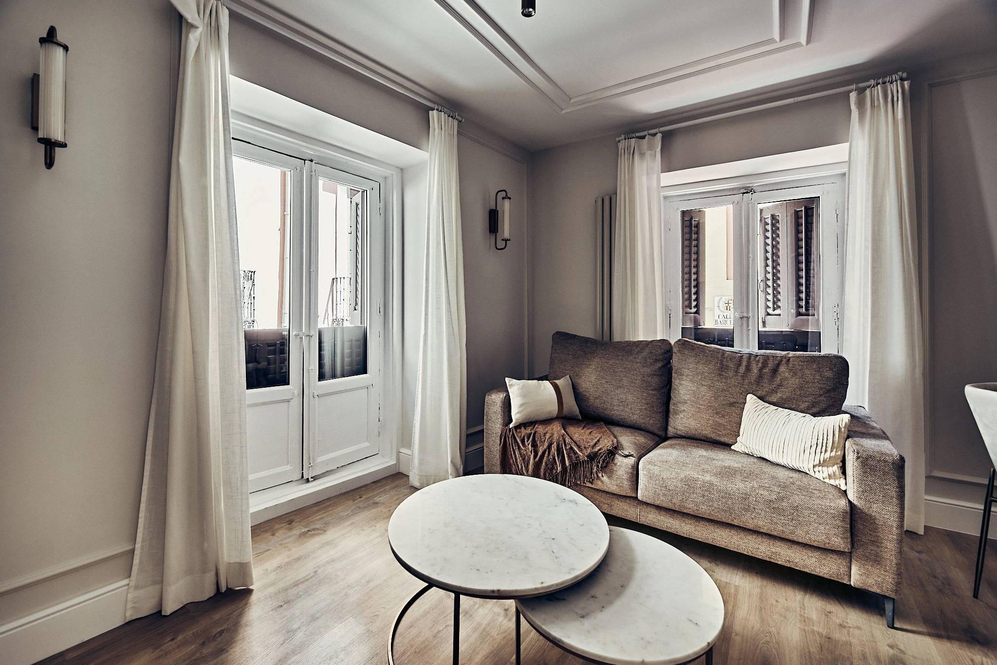 Piso reformado con balcones junto a Sol, Madrid | ROAN Piso reformado con balcones junto a Sol, Madrid | ROAN