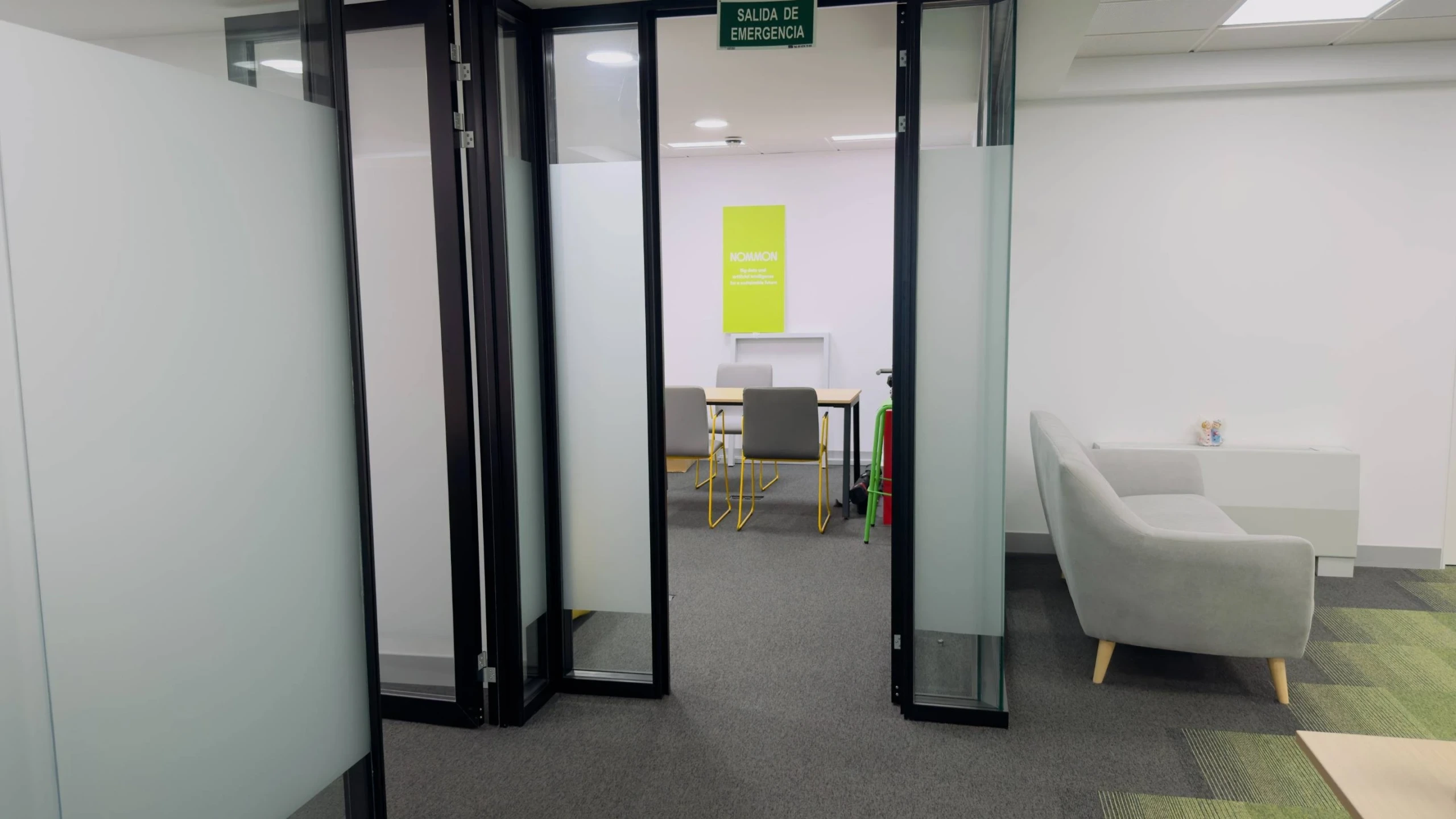 OFICINA | AZCA, donde empresa y ubicación se encuentran OFICINA | AZCA, donde empresa y ubicación se encuentran
