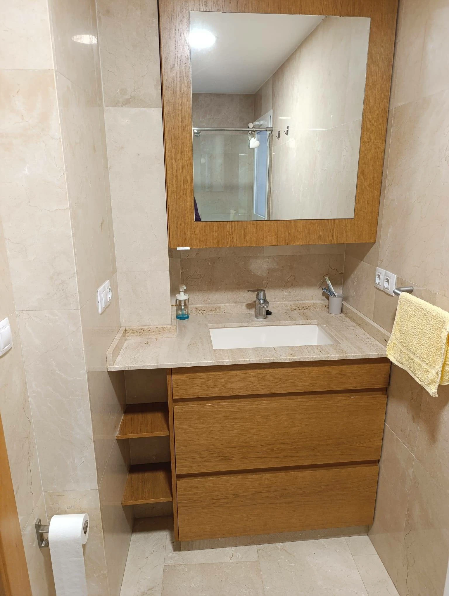 VALENCIA CENTRO BARRIO XEREA VIVIENDA REFORMADA CON PRIMERAS CALIDADES CUATRO DORMITORIOS DOS BAÑOS GARAJE