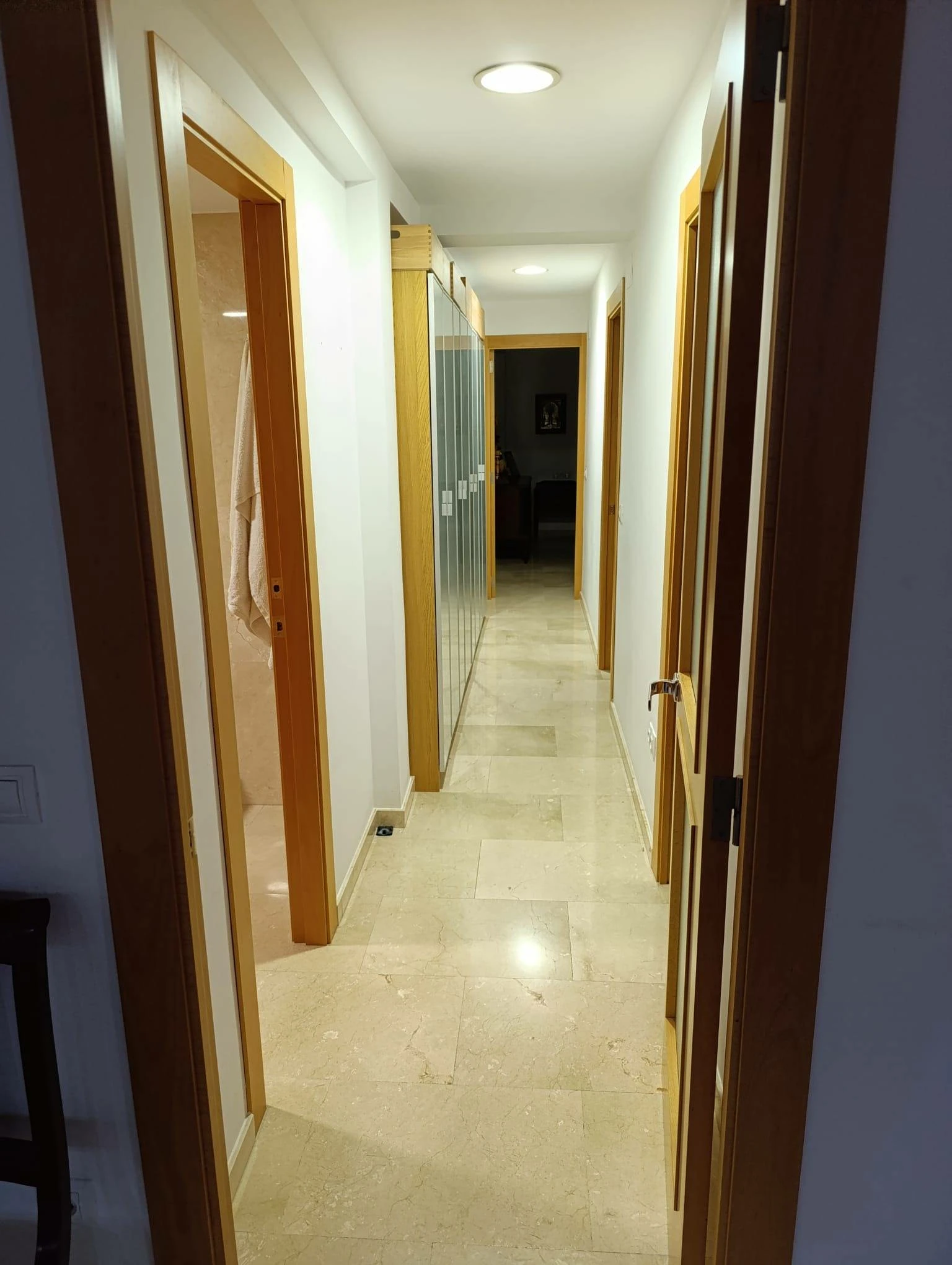 VALENCIA CENTRO BARRIO XEREA VIVIENDA REFORMADA CON PRIMERAS CALIDADES CUATRO DORMITORIOS DOS BAÑOS GARAJE