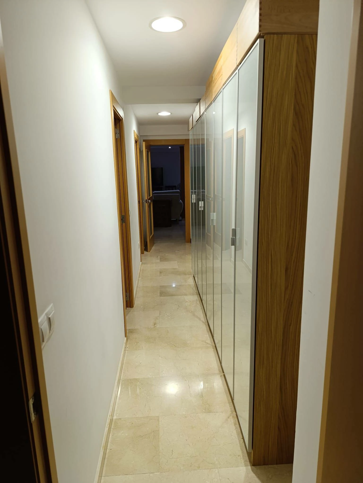 VALENCIA CENTRO BARRIO XEREA VIVIENDA REFORMADA CON PRIMERAS CALIDADES CUATRO DORMITORIOS DOS BAÑOS GARAJE