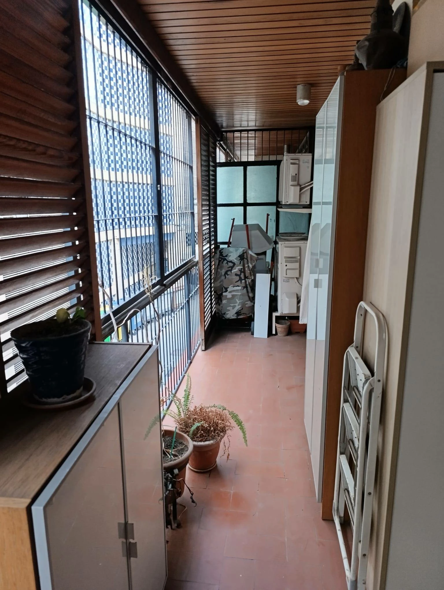 VALENCIA CENTRO BARRIO XEREA VIVIENDA REFORMADA CON PRIMERAS CALIDADES CUATRO DORMITORIOS DOS BAÑOS GARAJE