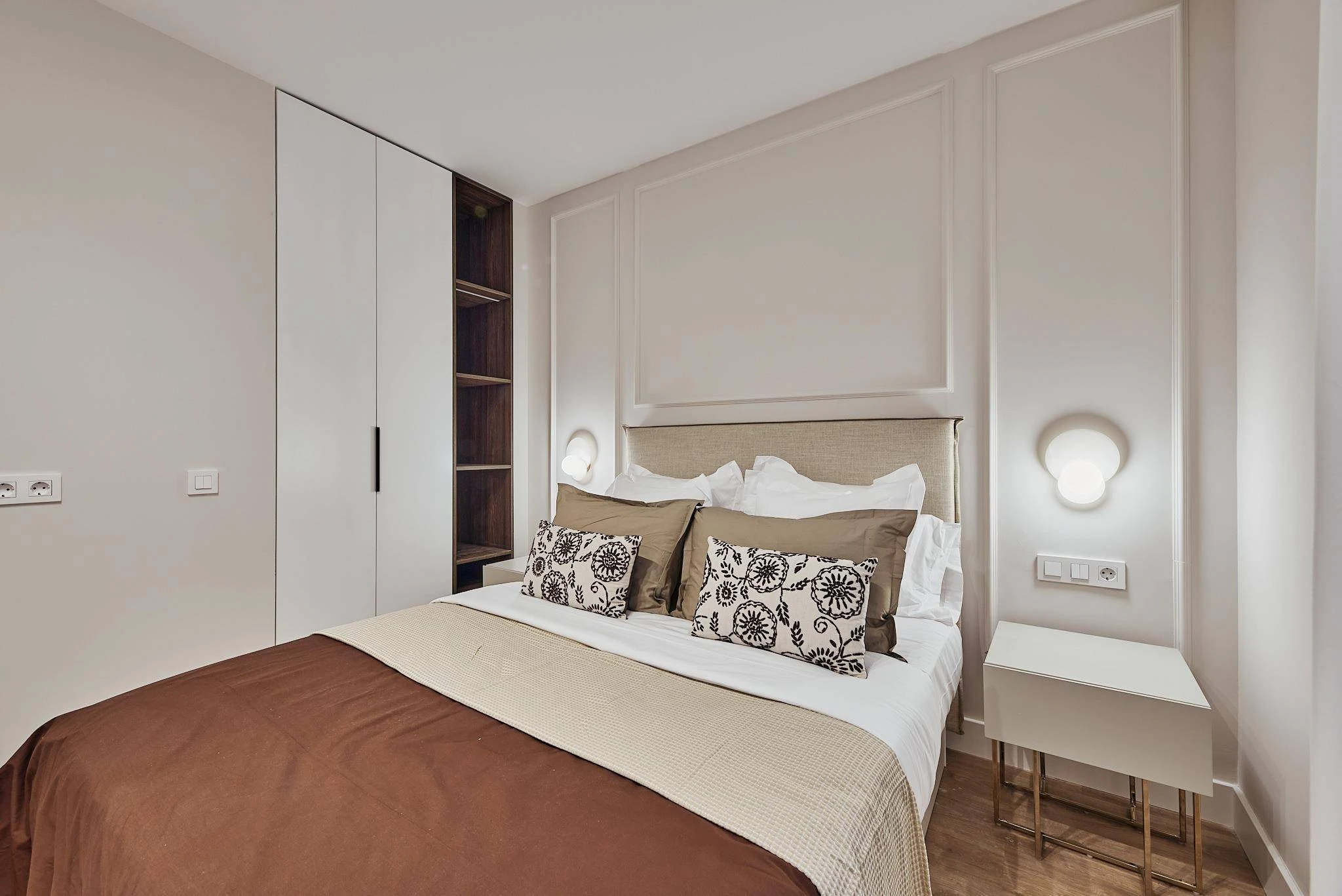 Piso reformado de 4 dormitorios en Ibiza, Retiro | ROAN Piso reformado de 4 dormitorios en Ibiza, Retiro | ROAN