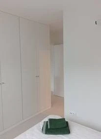 206