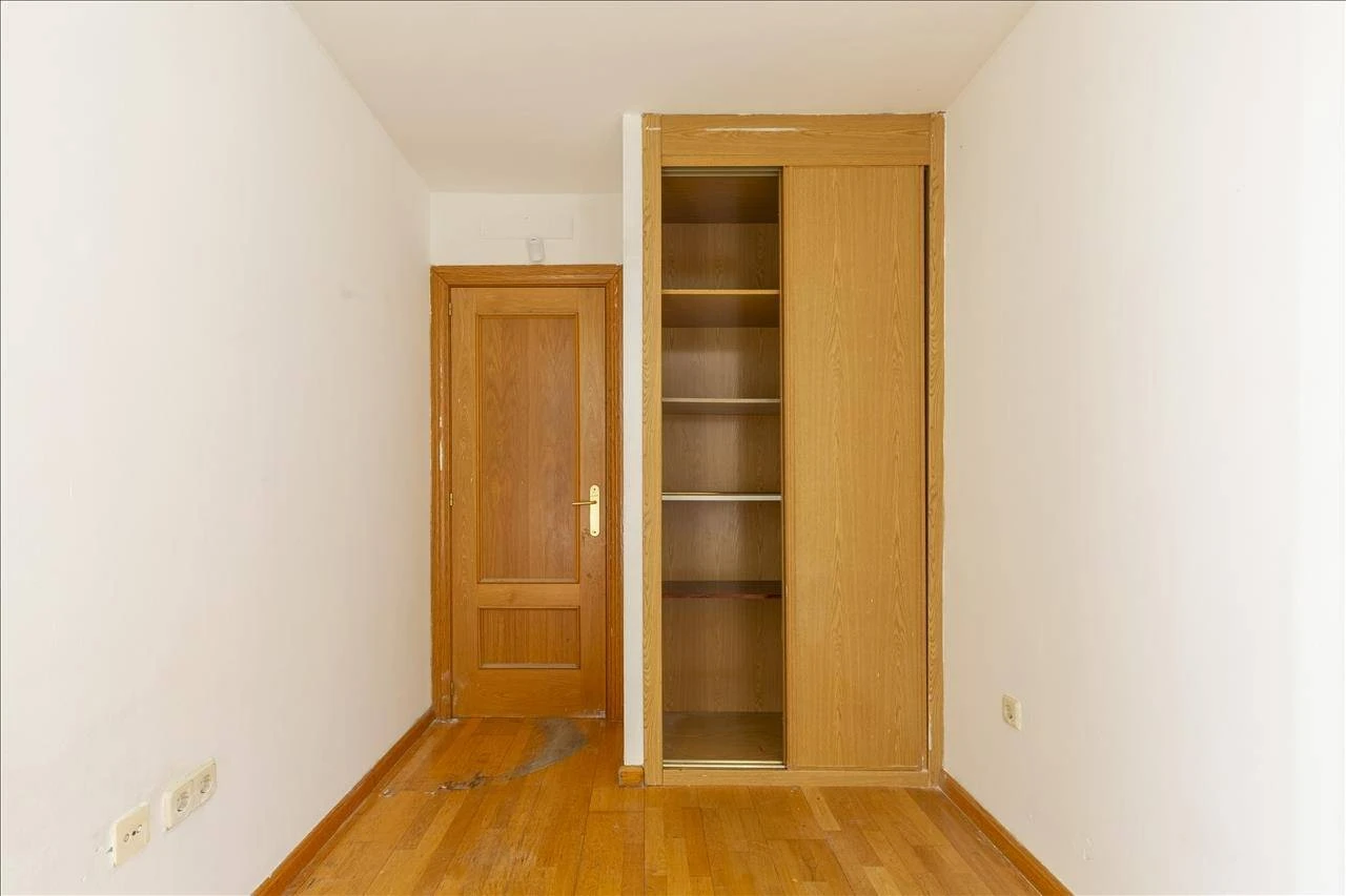 Piso en venta en San Isidro, Carabanchel | ROAN Piso en venta en San Isidro, Carabanchel | ROAN