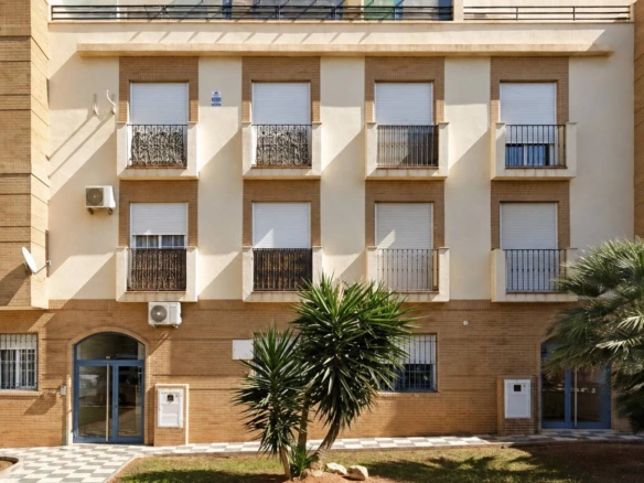 Piso en venta en Adra (r), 44