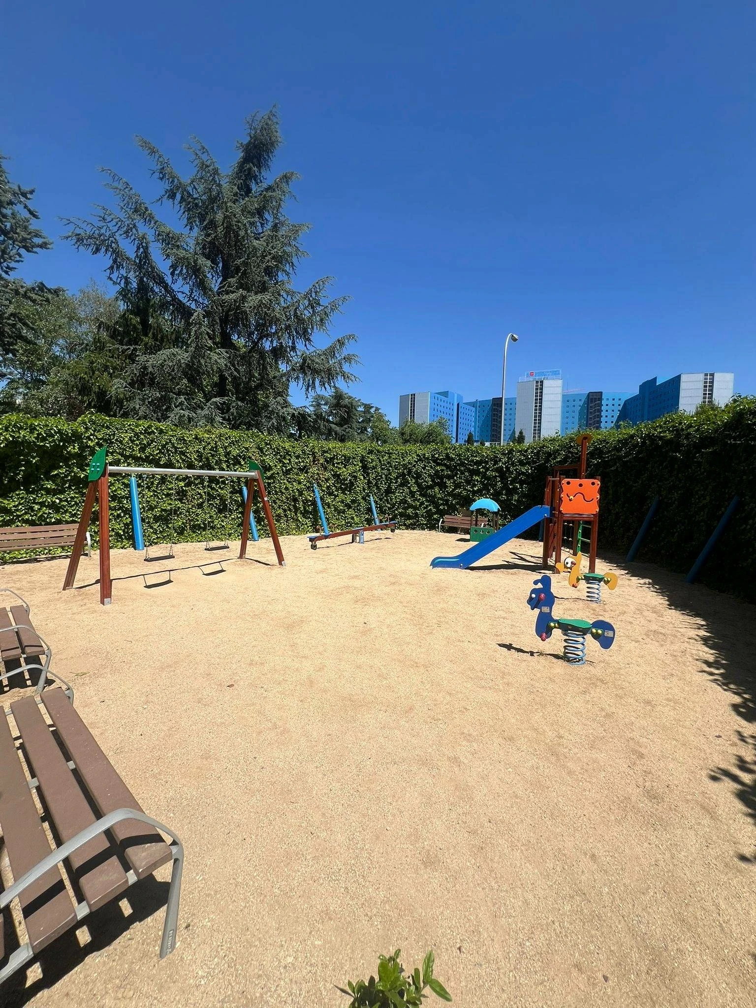 Espectacular piso del año 1980 con orientación oeste, todo exterior, situado en La Paz, en una de las urbanizaciones más exclusivas de la zona Madr Espectacular piso del año 1980 con orientación oeste, todo exterior, situado en La Paz, en una de las urbanizaciones más exclusivas de la zona Madr