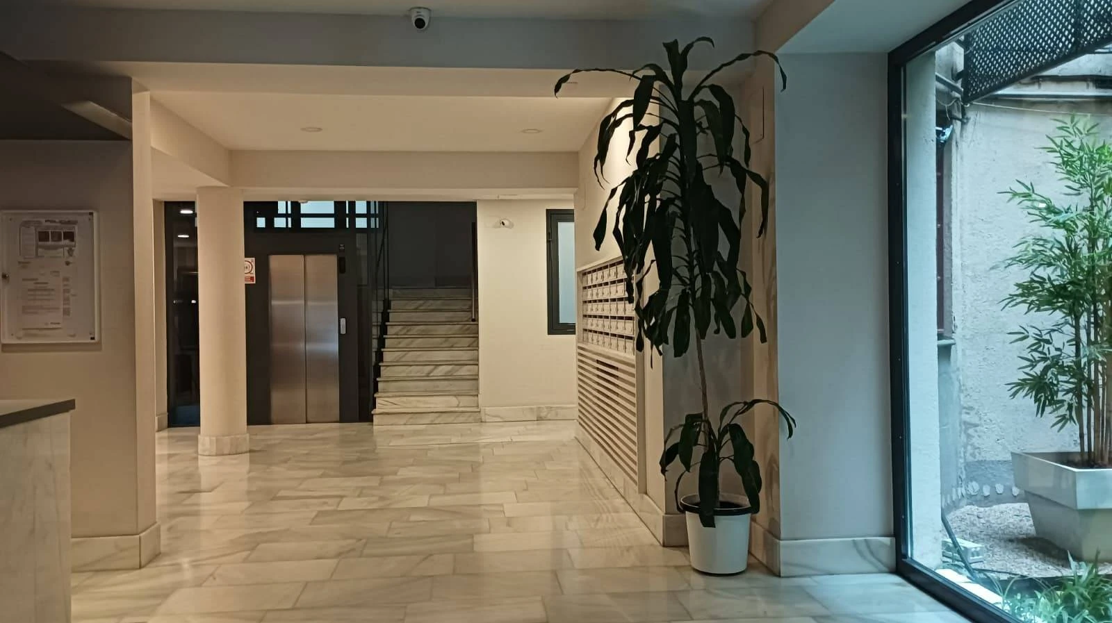 Piso con trastero en edificio señorial con portero, Claudio Coello | ROAN Piso con trastero en edificio señorial con portero, Claudio Coello | ROAN