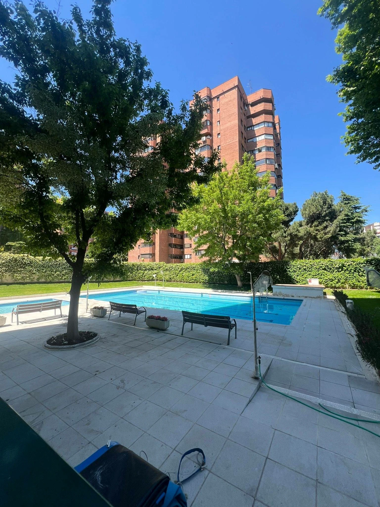 Espectacular piso del año 1980 con orientación oeste, todo exterior, situado en La Paz, en una de las urbanizaciones más exclusivas de la zona Madr Espectacular piso del año 1980 con orientación oeste, todo exterior, situado en La Paz, en una de las urbanizaciones más exclusivas de la zona Madr