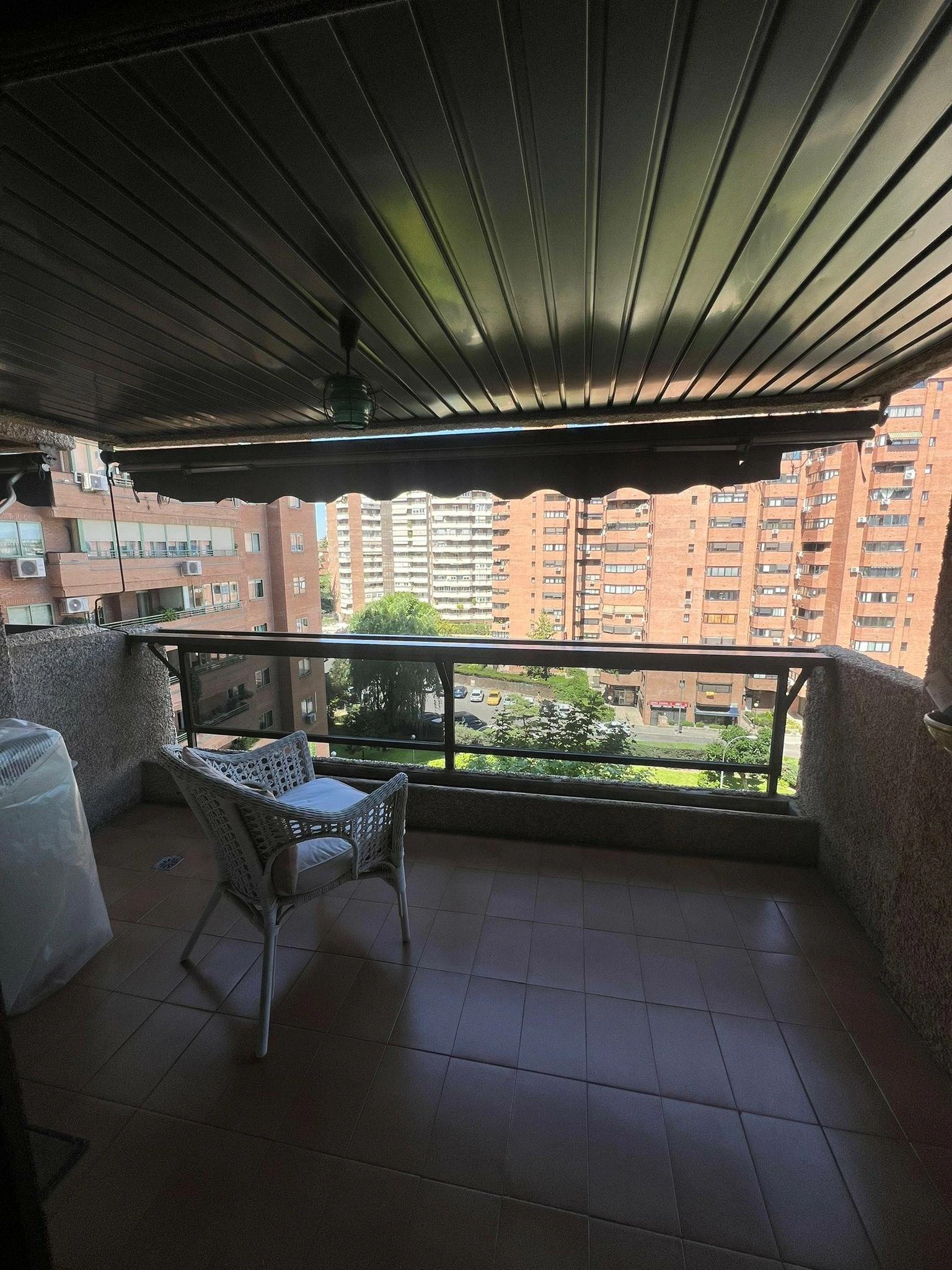 Espectacular piso del año 1980 con orientación oeste, todo exterior, situado en La Paz, en una de las urbanizaciones más exclusivas de la zona Madr Espectacular piso del año 1980 con orientación oeste, todo exterior, situado en La Paz, en una de las urbanizaciones más exclusivas de la zona Madr