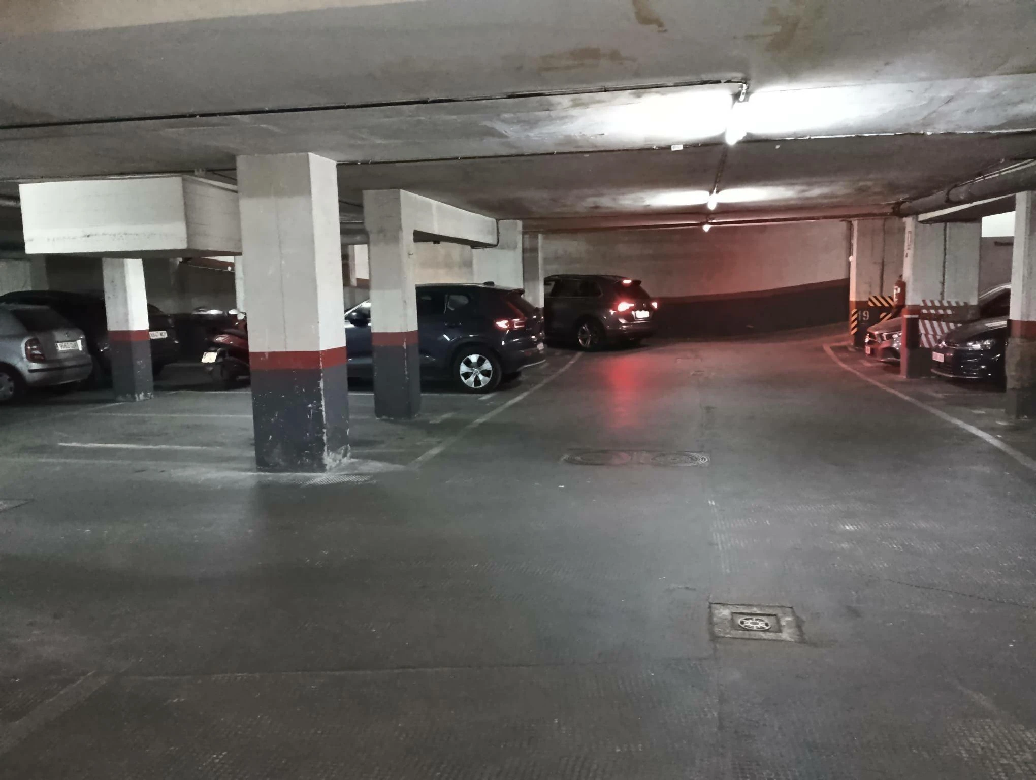 Piso muy representativo en el distrito de Ciudad Jardín a 50m del auditórium y de la boca del metro Piso muy representativo en el distrito de Ciudad Jardín a 50m del auditórium y de la boca del metro