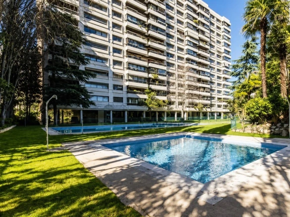 Altura, terrazas y vida de urbanización en Madrid